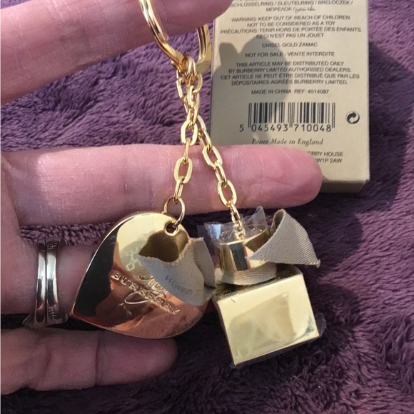 Authentic Burberry Herat & Perfume Bottle Keychain, NIB - Picture 5 of 13